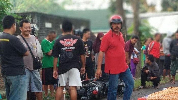 Tabrak Pohon, Pemotor di Gunungkidul Tewas
