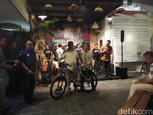 Kapolda Jatim dan Serikat Pekerja Deklarasi Anti Hoax