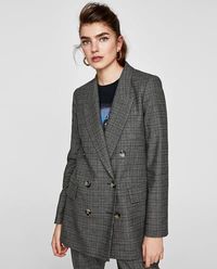 5 Blazer yang Bikin Kamu Lebih Elegan dan Profesional di Kantor