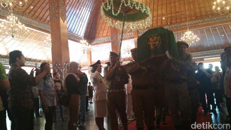 Mantan Wali Kota Solo Slamet Suryanto Wafat Mantan Wali Kota Solo Slamet Suryanto Wafat