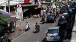 Kawasan Stasiun Karet Tanah Abang Semakin Semrawut