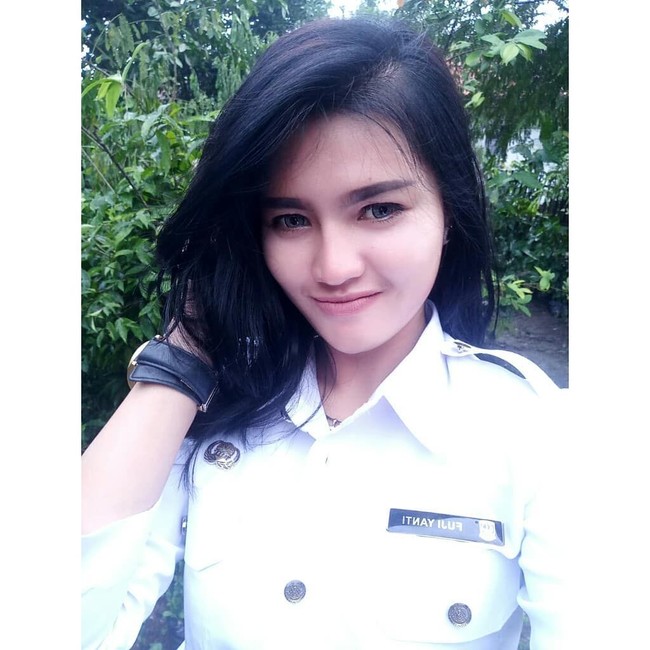 Bagaimana menurutmu dengan penampilan Oza ini? Mirip Miyabi kah? Foto: Instagram