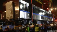 Kereta itu dikirim dari Pelabuhan Toyohashi di Jepang sejak 7 Maret 2018 lalu.