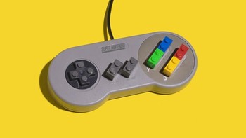 Jadi tombol controller konsol game.  Foto: instagram.com/jaimesanchezart