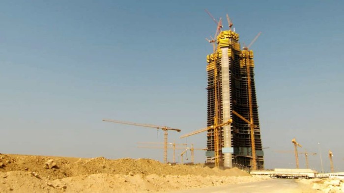 Kondisi Terkini Calon Gedung Tertinggi di Dunia Calon gedung tertinggi dunia, Jeddah Tower, diprediksi rampung 2020. Menara yang terletak di Arab Saudi ini menjulang 1 km.