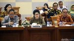 Menkes Serahkan DIM RUU Kebidanan ke Komisi IX