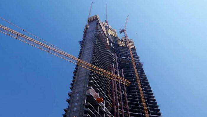Calon gedung tertinggi dunia, Jeddah Tower, diprediksi rampung 2020. Menara yang terletak di Arab Saudi ini menjulang 1 km.