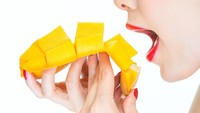 Raja buah seperti mangga juga baik untuk menurunkan berat badan. Mangga tinggi kadar pektin dan banyak nutrisi lain seperti vitamin A, C, D dan serat esensial bagi mereka yang mengalami sembelit. (Foto: iStock)