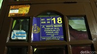 Rumah yang menjadi lokasi penyanderaan berada di Komplek TNI AL Jalan Kayu Manis, Pangkalan Jati, Pondok Labu, Jakarta Selatan.
