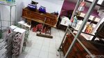 Melihat Pembuatan Peti Mati di Tangerang