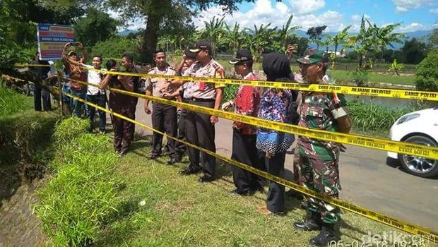 Garis Polisi Dipasang agar Pengunjung Tak Nekat Swafoto di Spillway