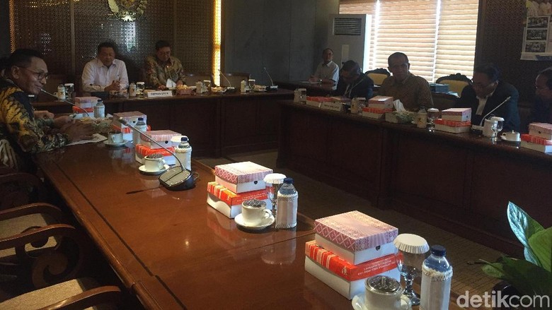 DPR Gelar Rapat Koordinasi Bahas RUU Penyiaran DPR Gelar Rapat Koordinasi Bahas RUU Penyiaran