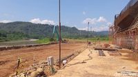 Jembatan Kali Kuto masih dalam pengerjaan