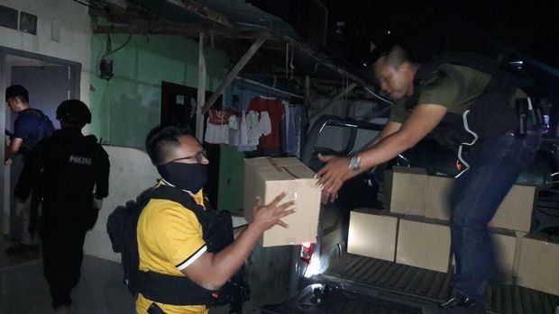 Razia miras di Depok