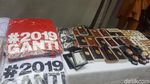 Foto: Panas #2019GantiPresiden dari Kaus hingga Takjil