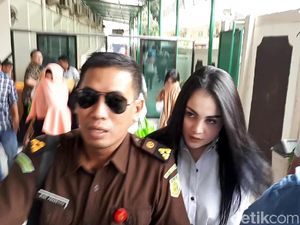 Jennifer Dunn Anggap Biasa Foto Sedang Facial Tersebar