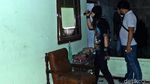 Foto: Polisi Cari Jejak Pelaku Penyanderaan di Pondok Labu