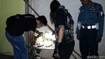 Foto: Polisi Cari Jejak Pelaku Penyanderaan di Pondok Labu