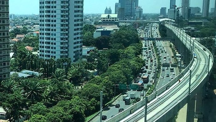 Rel MRT Sudah Terpasang 20 Kilometer