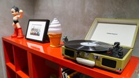 Banyak juga pernak-pernik lucu yang dipakai menghias kantor ini. Airbnb/Istimewa.