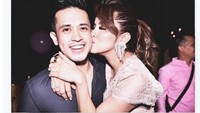 Kejutan dari Aufar di pesta ulang tahun ke-37 Olla Ramlan. (Dok. Instagram/ollaramlanaufar)