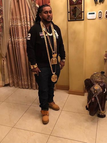 Miliarder Ini Tetap Mewah Saat Sudah Meninggal, 'Bawa' Perhiasan Rp 1,3 M