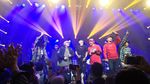 Iwa K Bermandikan Cahaya Lampu di Konser Batman Kasarung