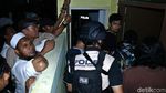 Lokasi Penyanderaan di Pondok Labu Dikerumuni Warga