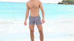 Ladies, Ini Pilot Ganteng yang Sixpack dan Suka Traveling