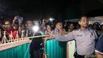 Lokasi Penyanderaan di Pondok Labu Dikerumuni Warga