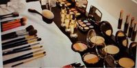 Keberanian Perempuan dalam Pulasan Tren Makeup 2018