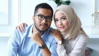 Reva dan Rendy terpaut usia 3 tahun. (Dok. Instagram/vatemat)