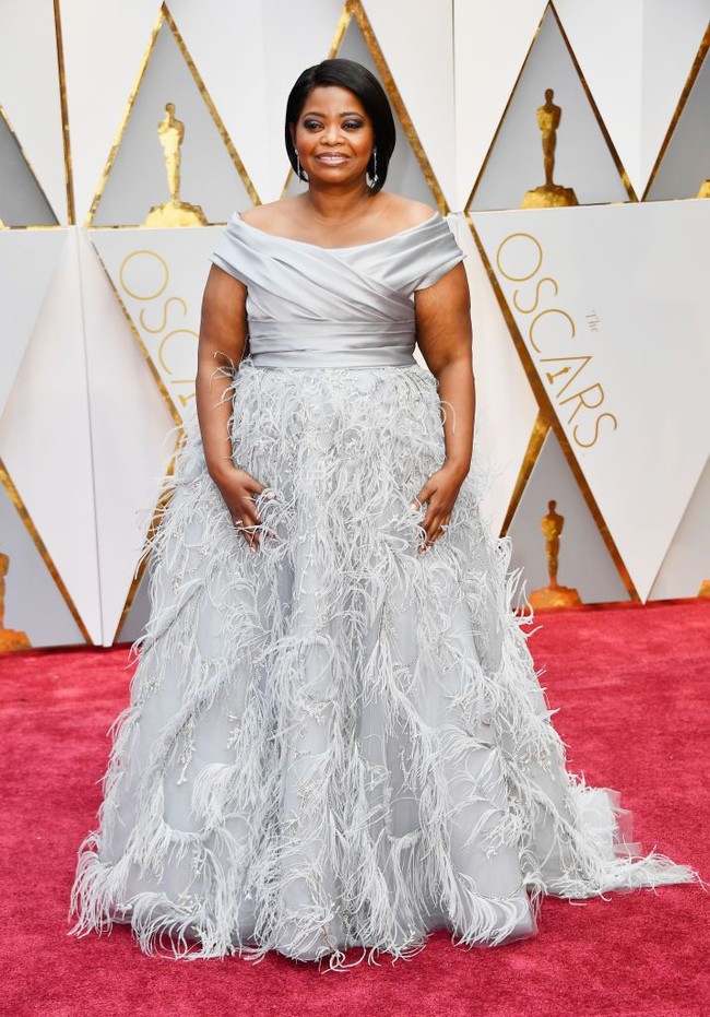 Sepekan sebelum Golden Globes 2012, Octavia Spencer sempat curhat belum menemukan gaun untuk dipakai di hajatan bergengsi tersebut. Tidak ada desainer yang mendatangiku. Mungkin seharusnya aku diet dari tahun lalu, canda aktris pemenang Oscars itu seperti dikutip The Hollywood Reporter. (Foto: Getty Images)