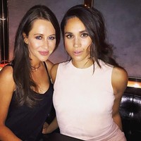 Keduanya berkenalan dan menjadi sahabat ketika Meghan Markle pindah ke Toronto untuk syuting serial Drama Suit. Mereka kemudian menjadi sahabat setelah sama-sama memiliki hobi yoga. Foto: Instagram