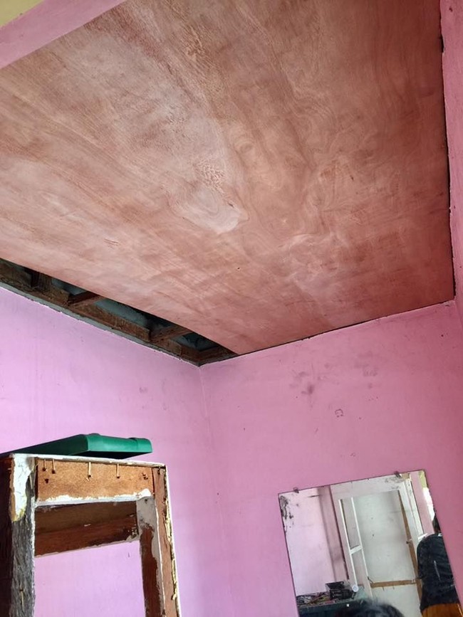 Pria asal Filipina ini merenovasi kamar kekasih dengan dekorasi yang jadi favorit sang wanita, yakni Hello Kitty dan warna pink. Foto: Facebook /Giearson Agapito Genova
