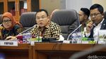 Menkes Serahkan DIM RUU Kebidanan ke Komisi IX