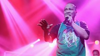 Selamat merayakan 25 tahu berkarya, Iwa K! Semoga langkahmu belum akan berhenti. Foto: Ismail/detikHOT