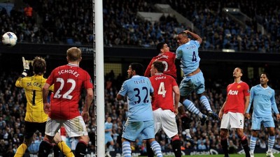 10 Momen Paling Dikenang dari Derby Manchester