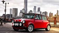 Dikutip Motor1, MINI listrik klasik ini diperkenalkan pada New York Auto Show. Foto: Dok. MINI