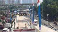 Saat ini, tampak sudah tidak ada pekerja di proyek underpass Mampang.