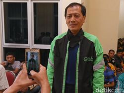 Driver Uber Menyerahkan Diri Gabung Grab