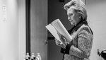 Kopi dan Popcorn Selalu Jadi Teman Favorit Hillary Clinton