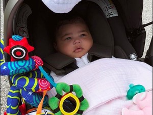 Bunga Rp 100 Juta untuk Pesta Stormi di Keluarga Travis Scott