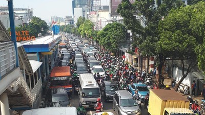 Macet Horor di Mampang, Akankah Sirna Usai Underpass Dibuka?