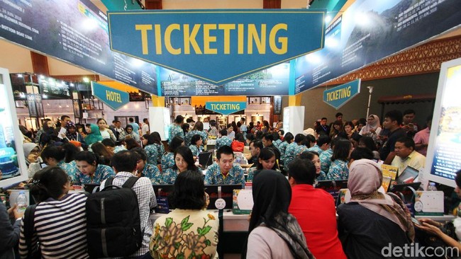 Jokowi Tegur Rini dan Jonan soal Impor Migas, Tiket Pesawat Murah