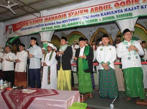 Rommy, AHY & Khofifah Kompak di Pengajian Pesantren di Jember