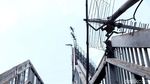 JPO Latumenten, Berkarat dan Jadi Tempat Jemur Pakaian
