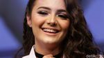 Amanda Rawles Happy Banget!