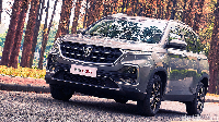 Nama SUV ini adalah Wuling Baojun 530. Mobil merupakan hasil kerja sama Wuling dan General Motors. Foto: Wuling
