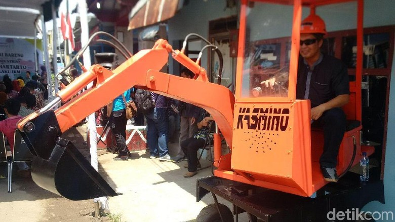 Kemenperin Akan Pamerkan Eskavator Buatan Semarang di GIIAS Kemenperin Akan Pamerkan Eskavator Buatan Semarang di GIIAS